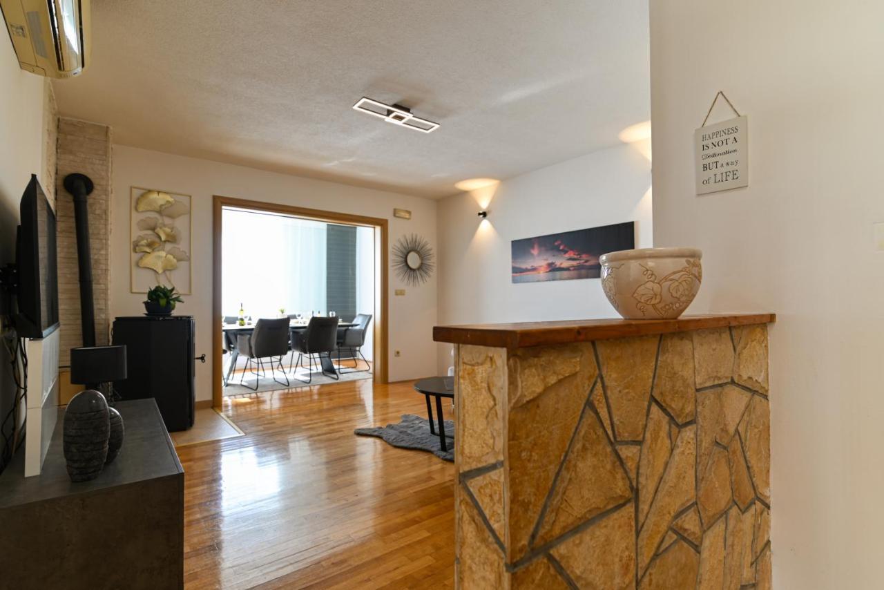 Apartmani Cesarica Trogir Extérieur photo