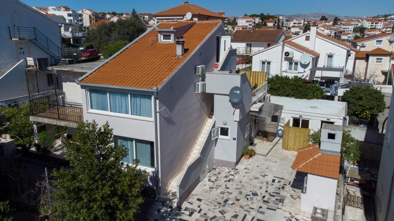Apartmani Cesarica Trogir Extérieur photo