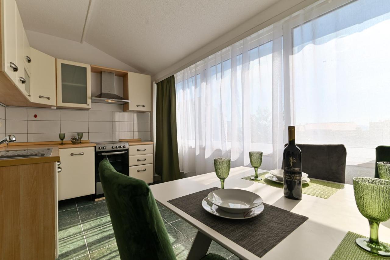 Apartmani Cesarica Trogir Extérieur photo