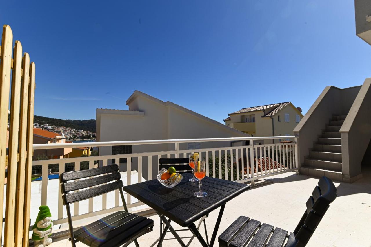 Apartmani Cesarica Trogir Extérieur photo